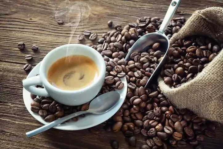 Da li je kafa štetna za zube?